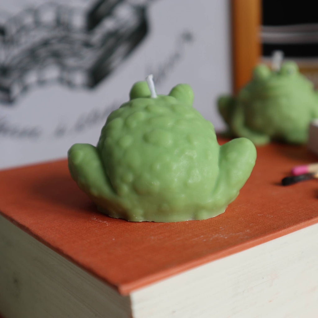Green Frog Toad Candle