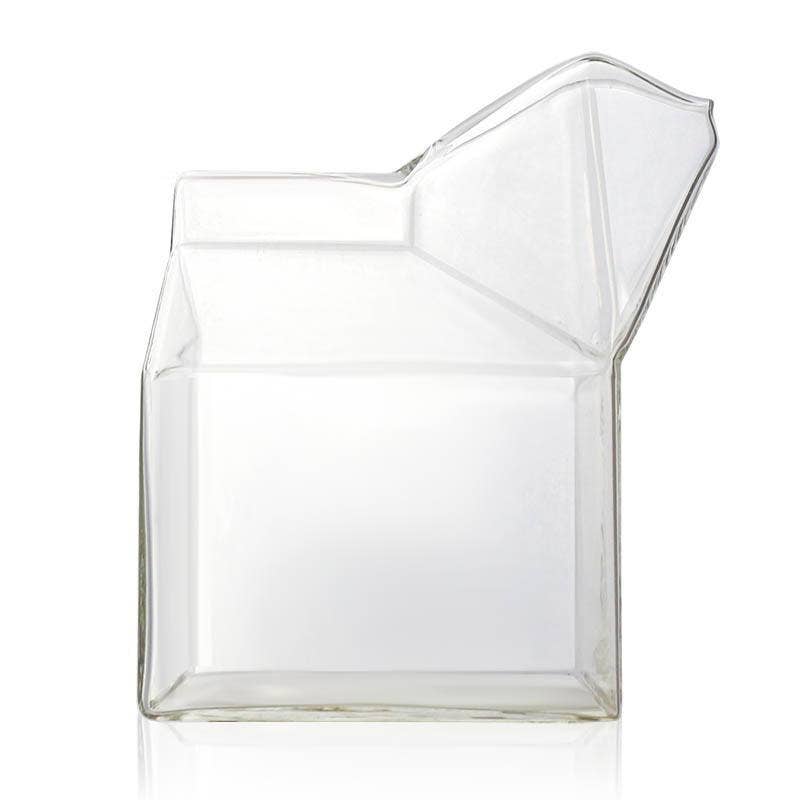 Piuma Milk Glass Carton